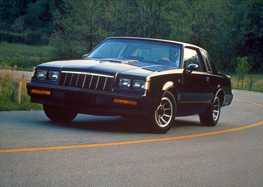  Buick Regal Grand National 1984 года  (фото 16 из 29)